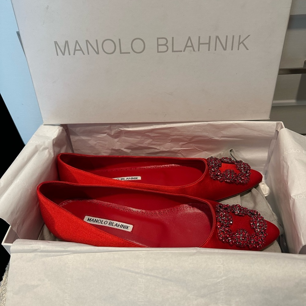 Manolo Blahnik Red Hangisi Satin Flats